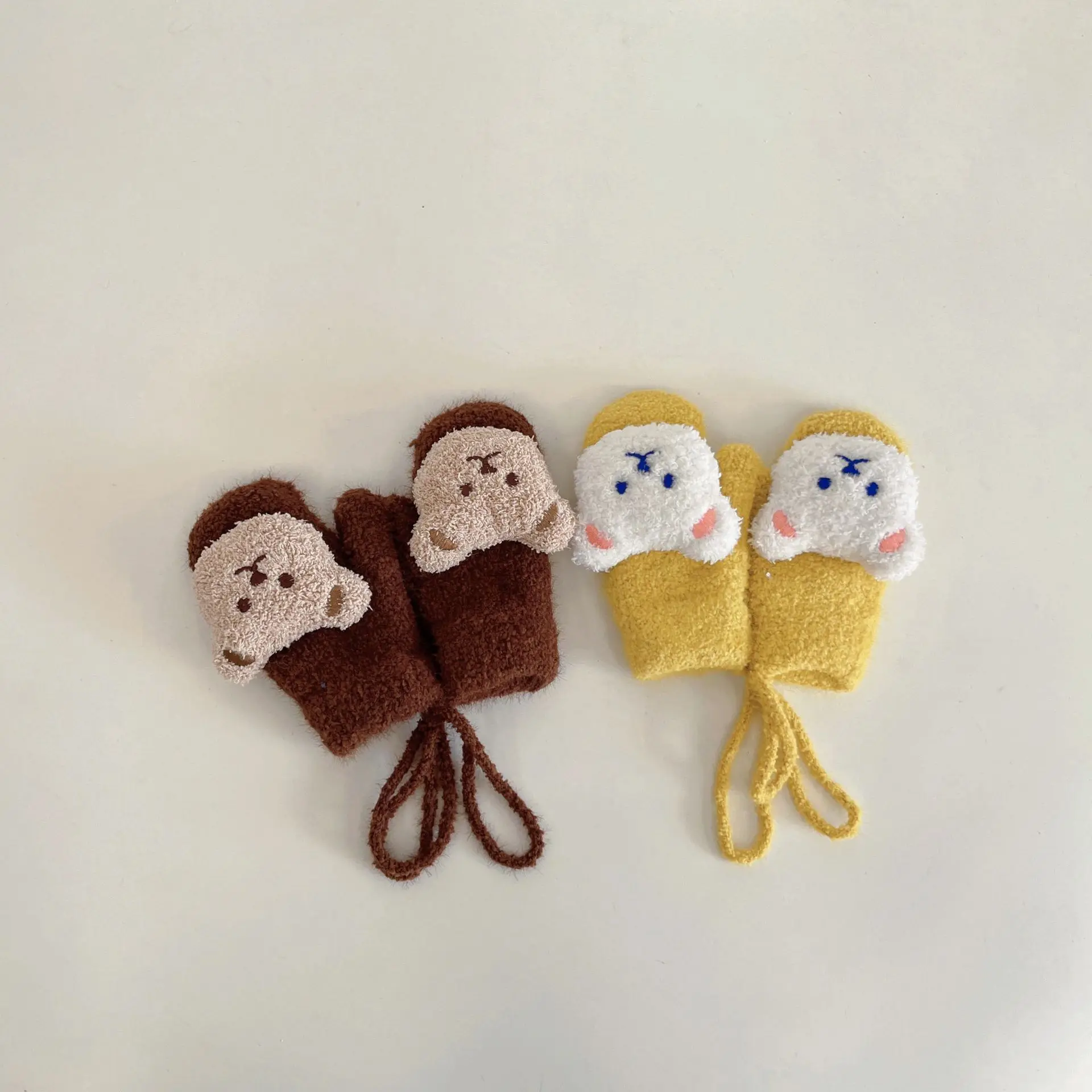 Детские варежки с рисунком мед – обзор и цена Teething Mitten Baby