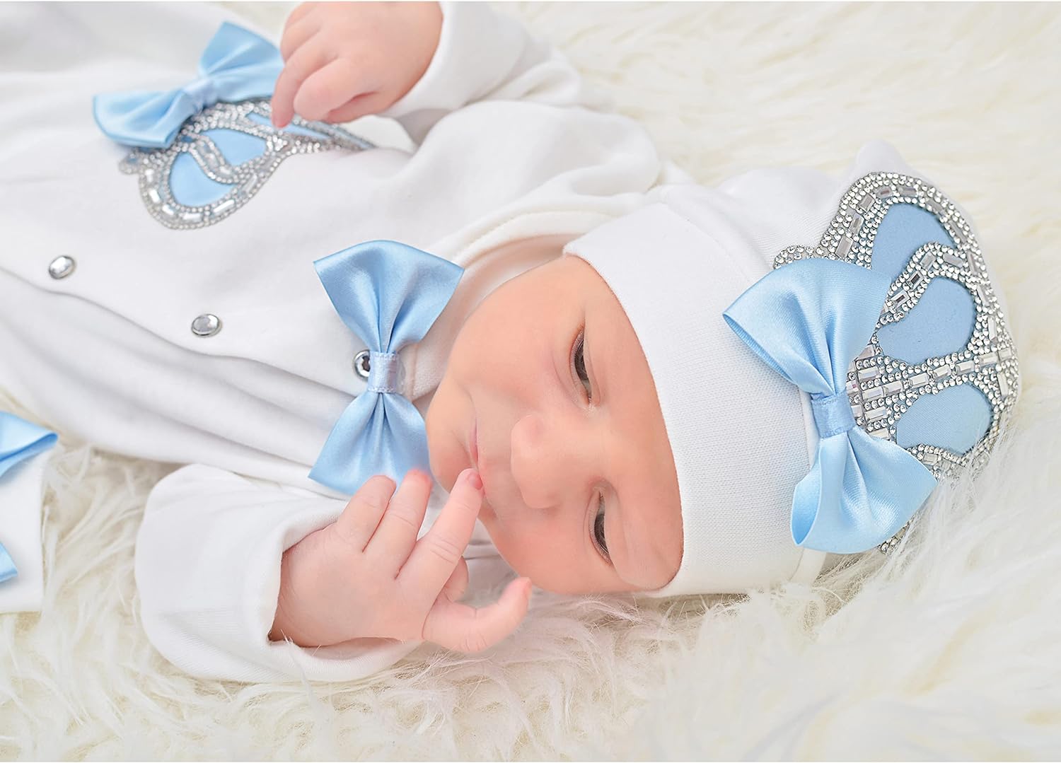 Комплект одежды для новорожден – обзор и цена Baby Products Kit Set